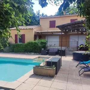 https://chambre-independante-avec-salle-deau-privative-piscine.fr-provencehotel.com